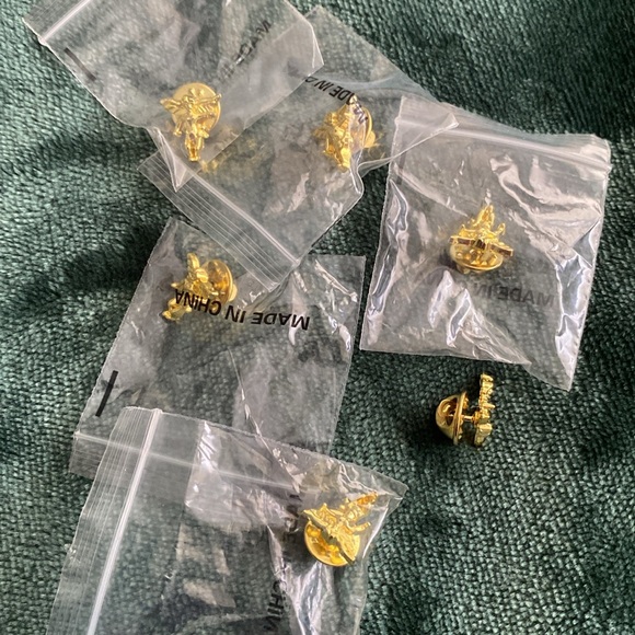 6 guardian angel pins new - Picture 7 of 7